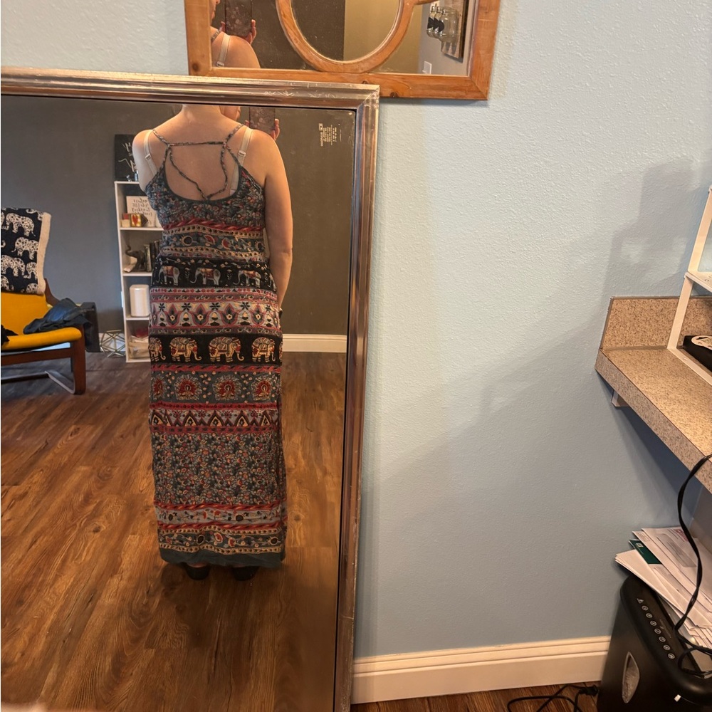 Wet Seal Multi-Color Elephant Print Maxi Dress - Picture 4 of 4